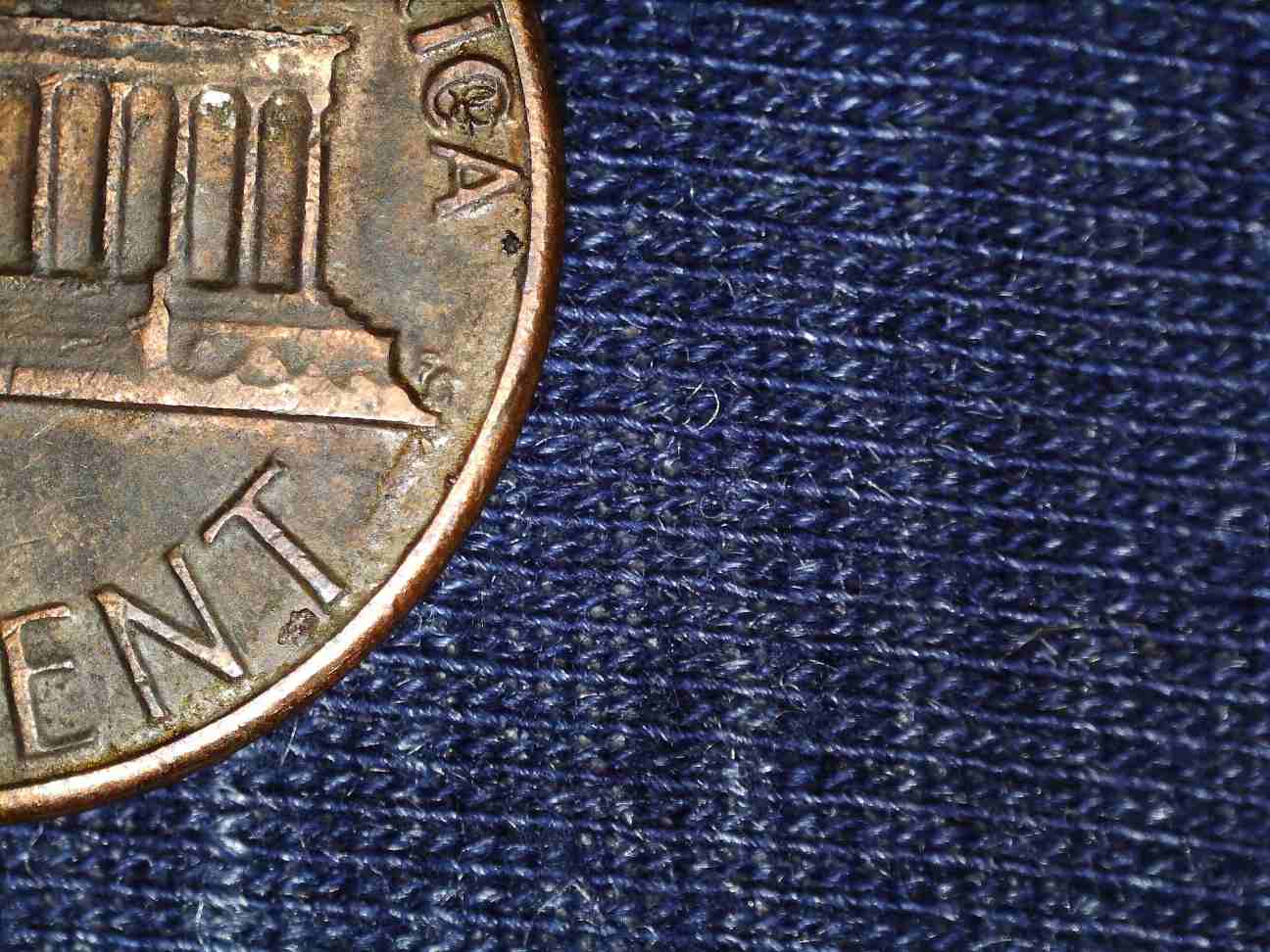 1982-Small-Date-Zinc...lamination-Damage